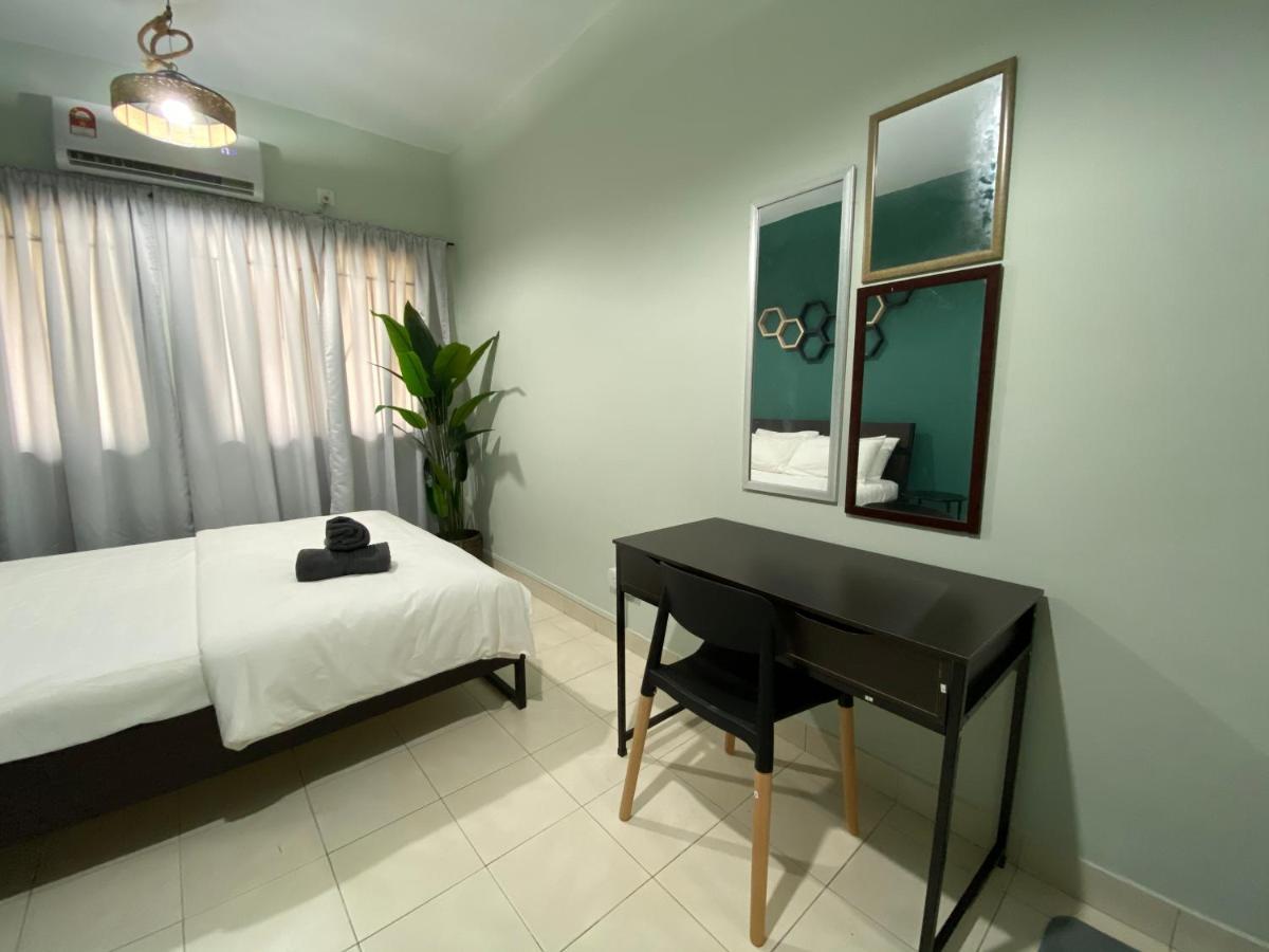 118-nineteen Hideout Apartment *